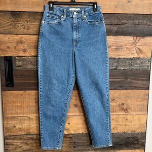Levi's High Waisted Taper Medium Blue